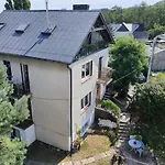Safari House - Dom Podroznika Homestay